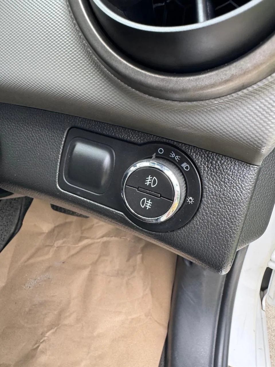 CHEVROLET Sonic — 8
