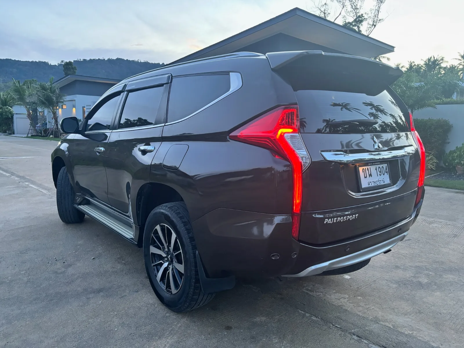 MITSUBISHI Pajero Sport — 2