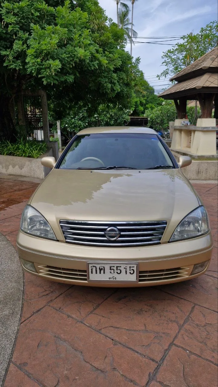 NISSAN Sunny — 3