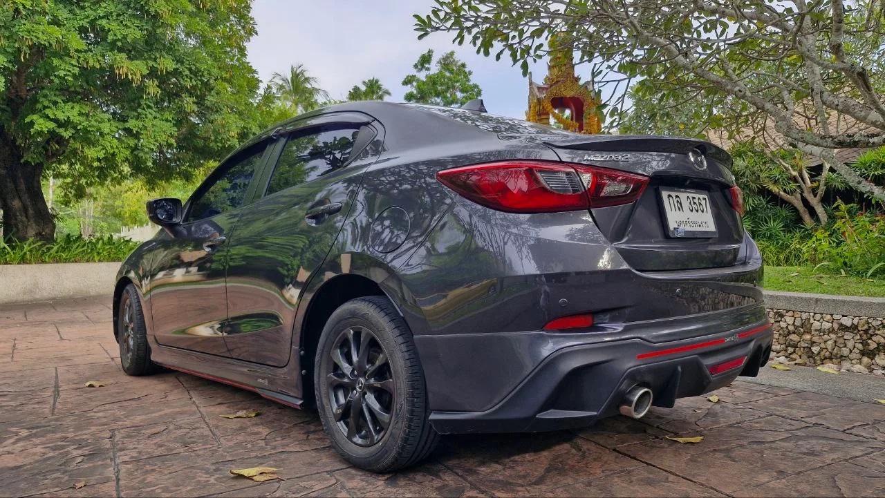 MAZDA 2 — 2