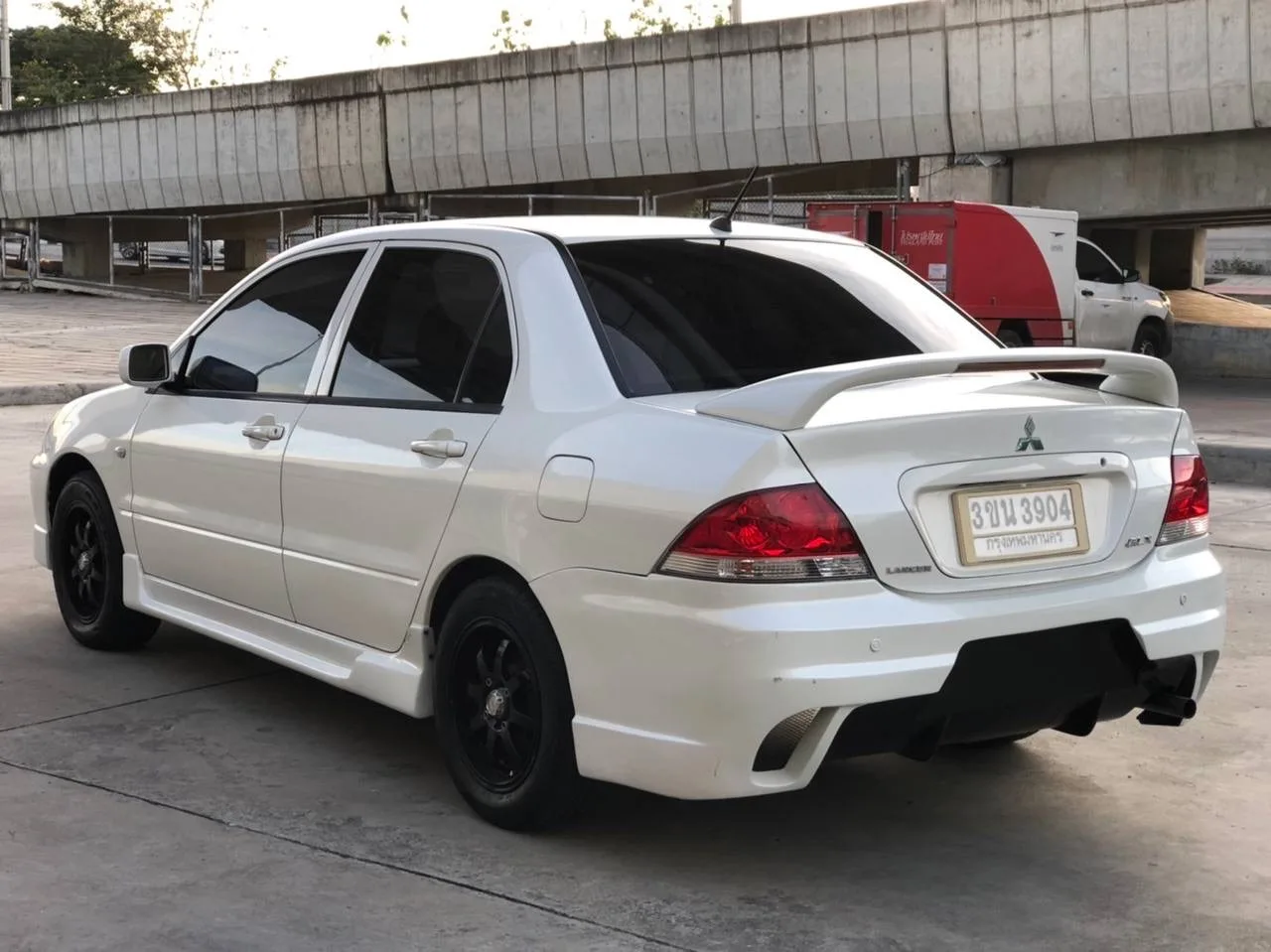 MITSUBISHI Lancer — 2