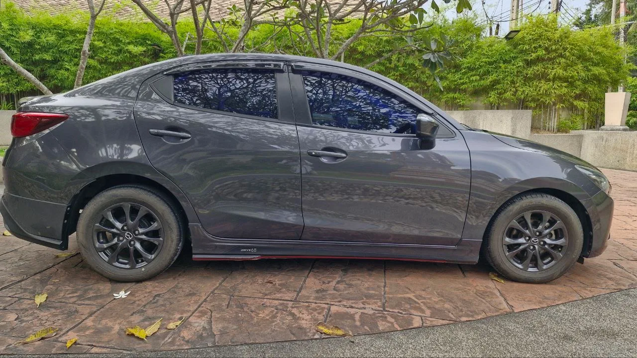 MAZDA 2 — 3