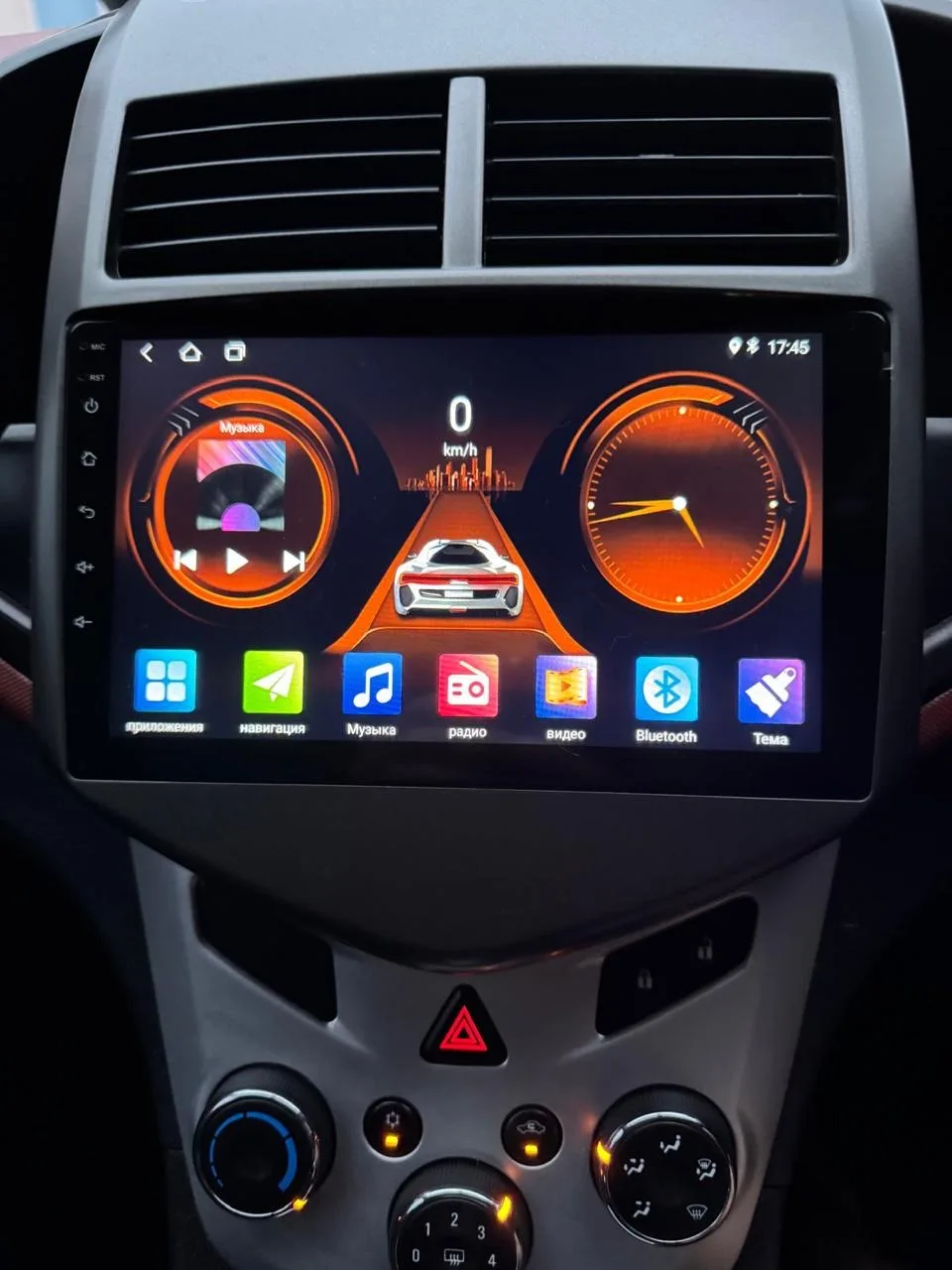 CHEVROLET Sonic — 6