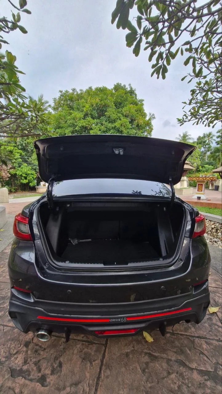 MAZDA 2 — 8