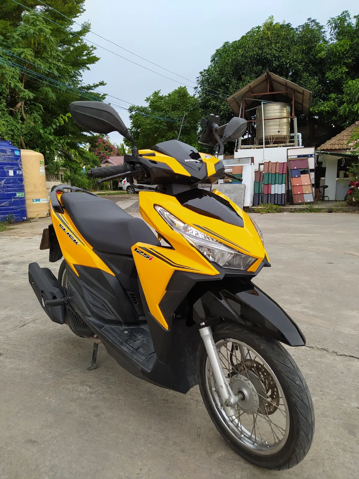 HONDA Click