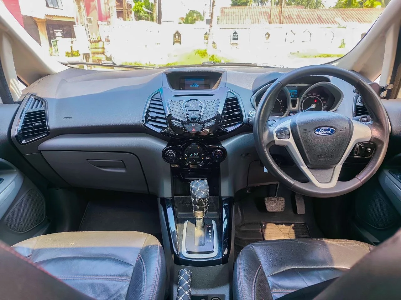 FORD Ecosport — 5
