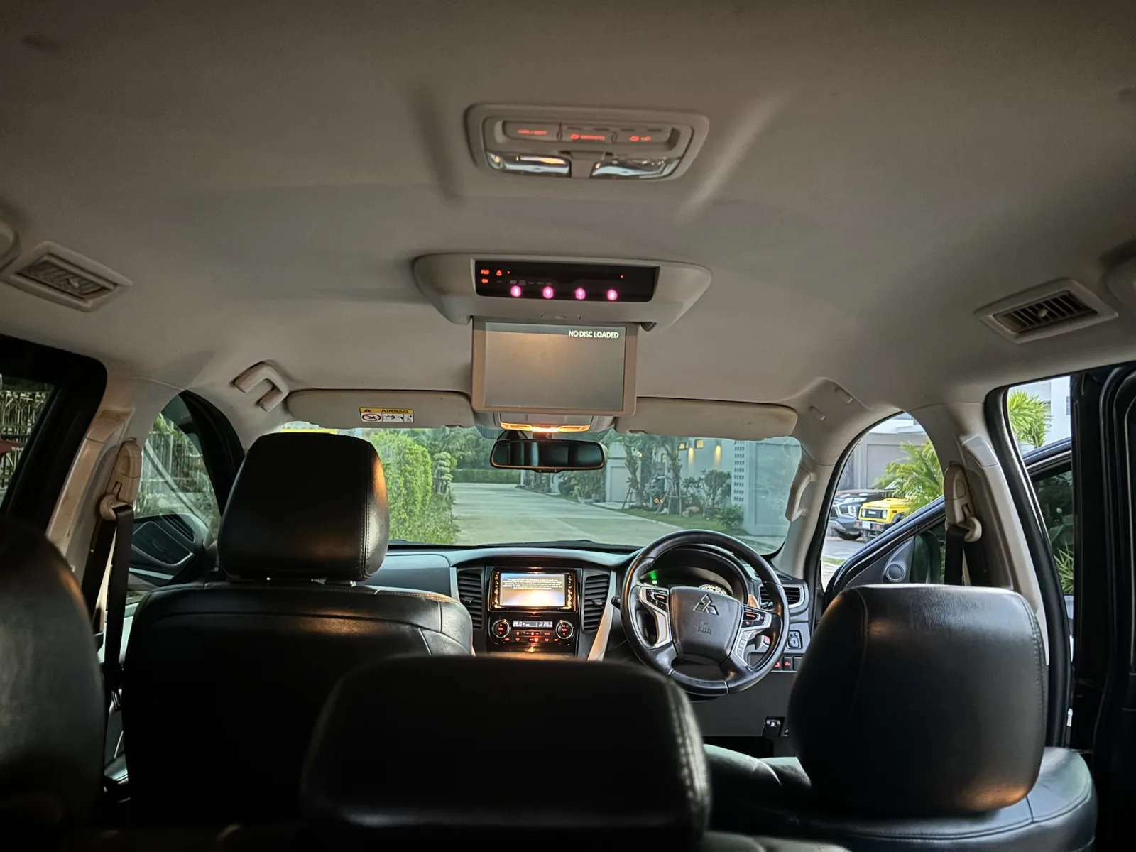 MITSUBISHI Pajero Sport — 8