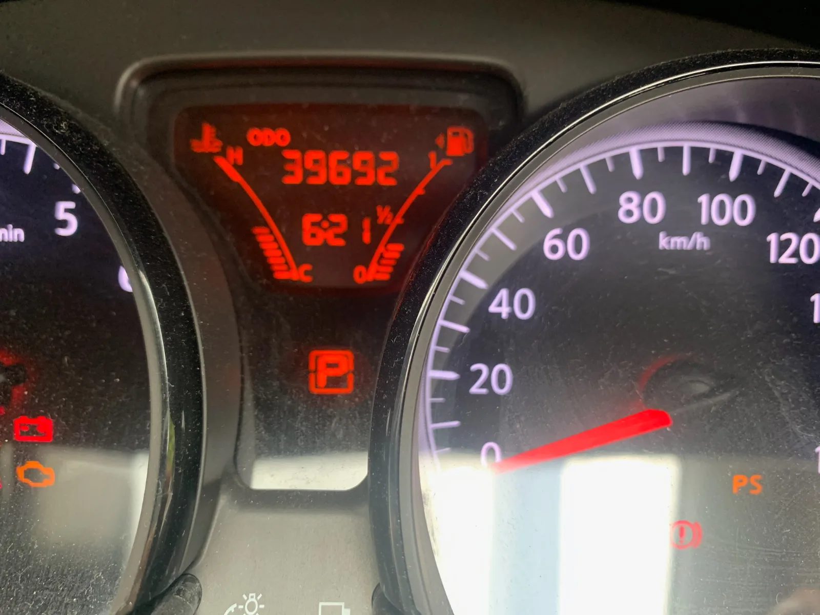 NISSAN Note — 4