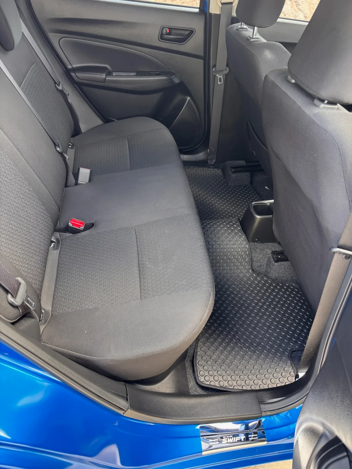 SUZUKI Swift — 6
