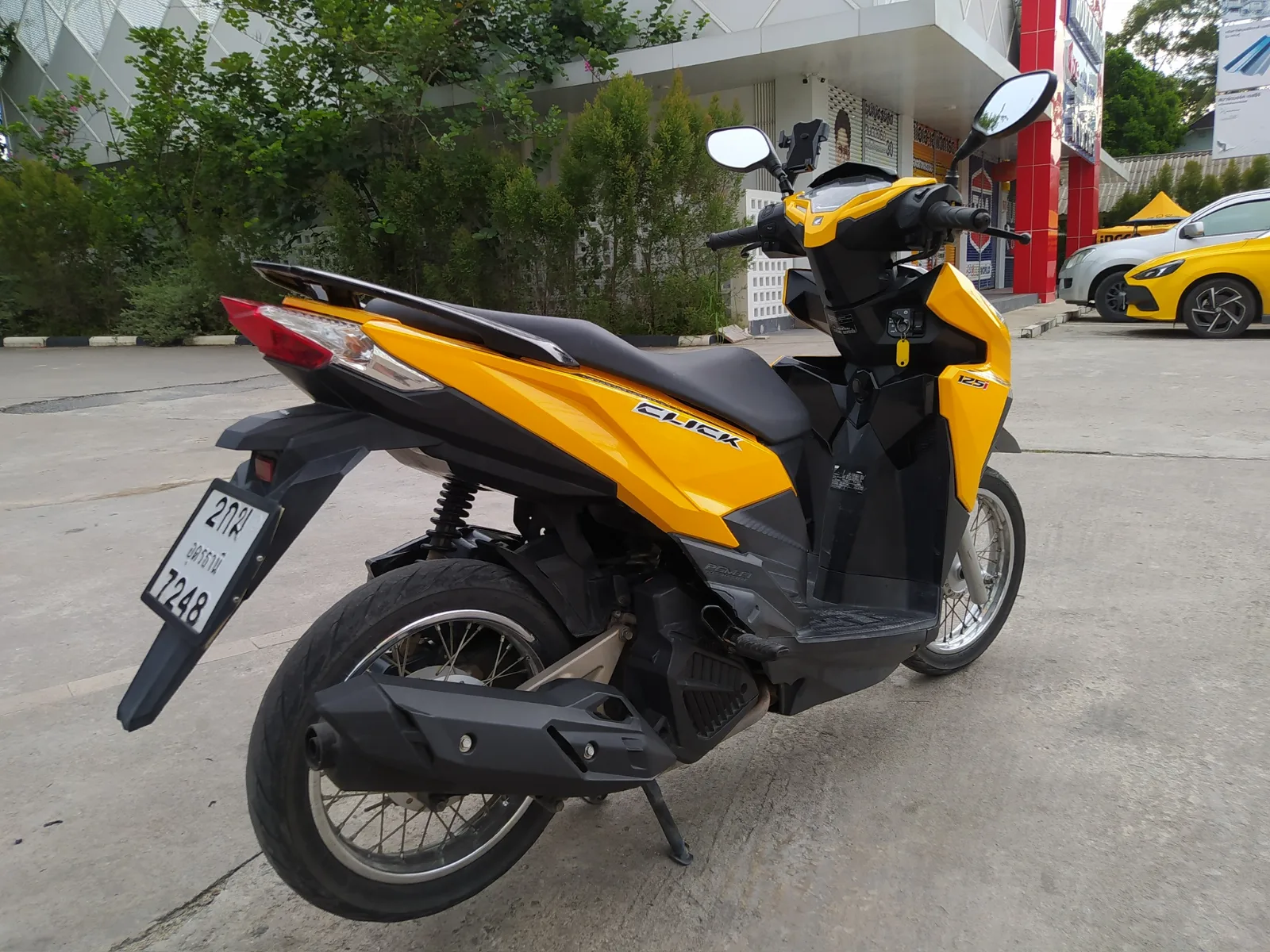HONDA Click — 2