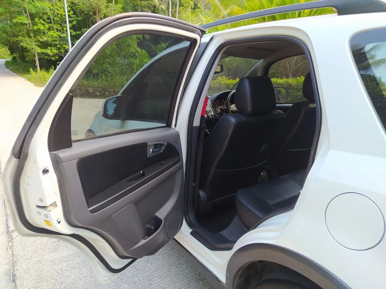 SUZUKI SX4 — 6