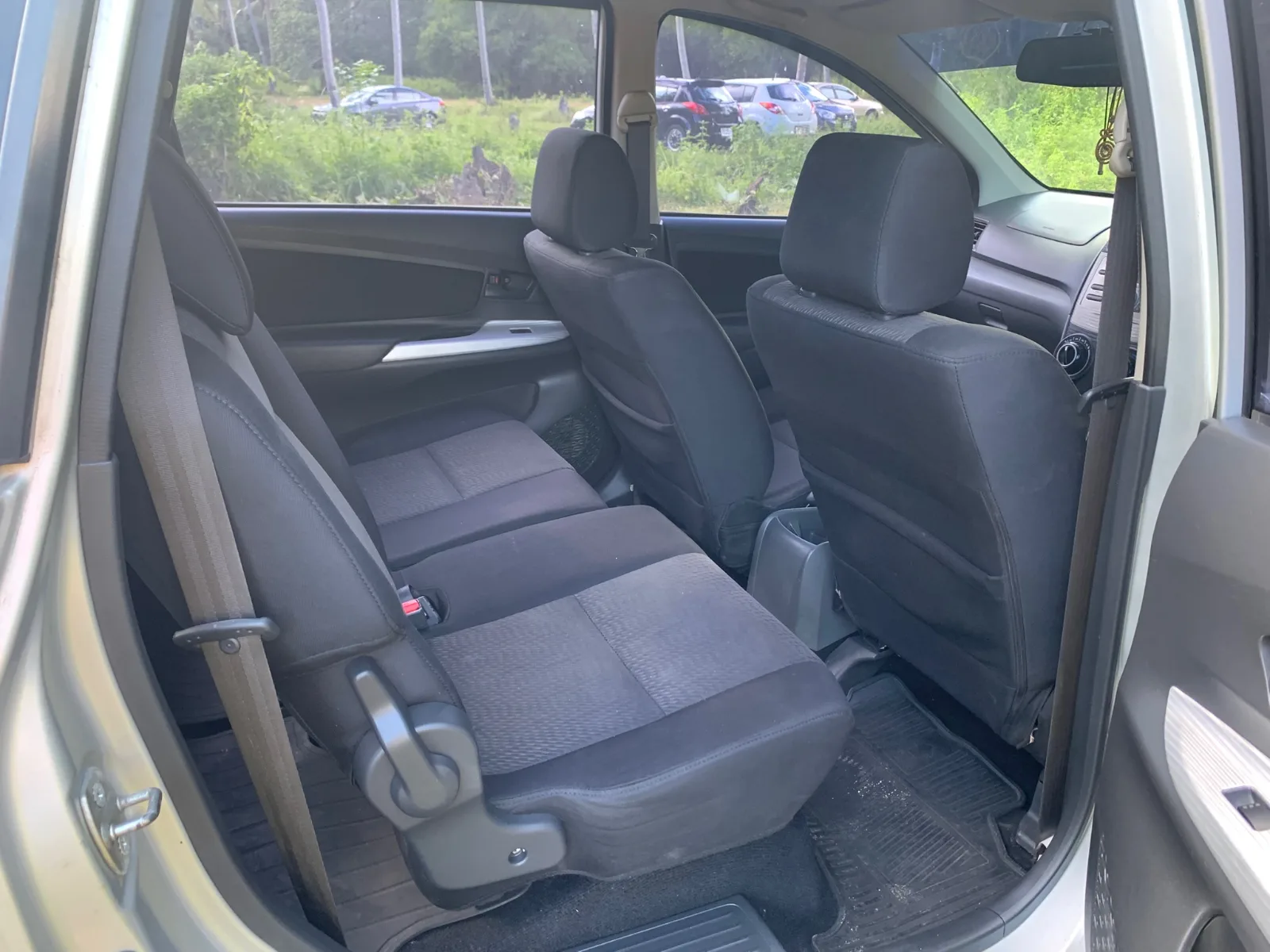 TOYOTA Avanza — 5