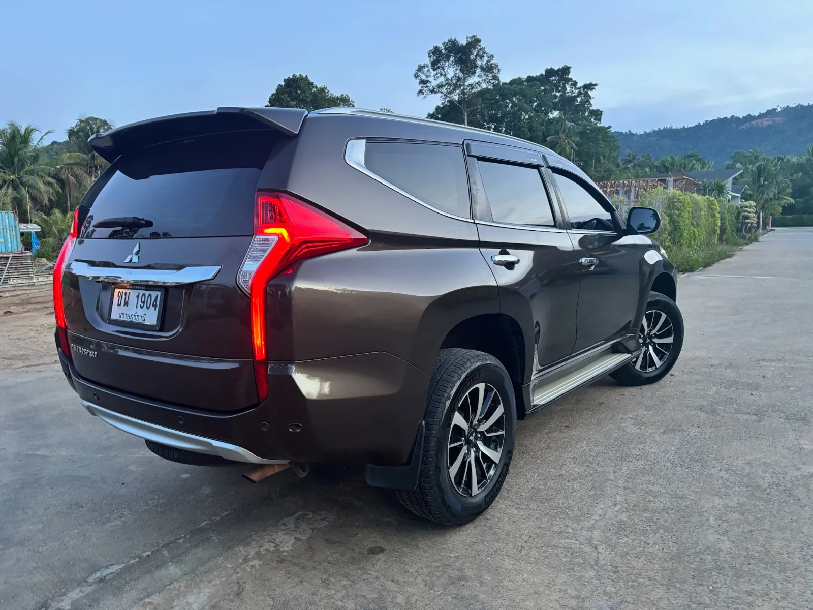 MITSUBISHI Pajero Sport — 3