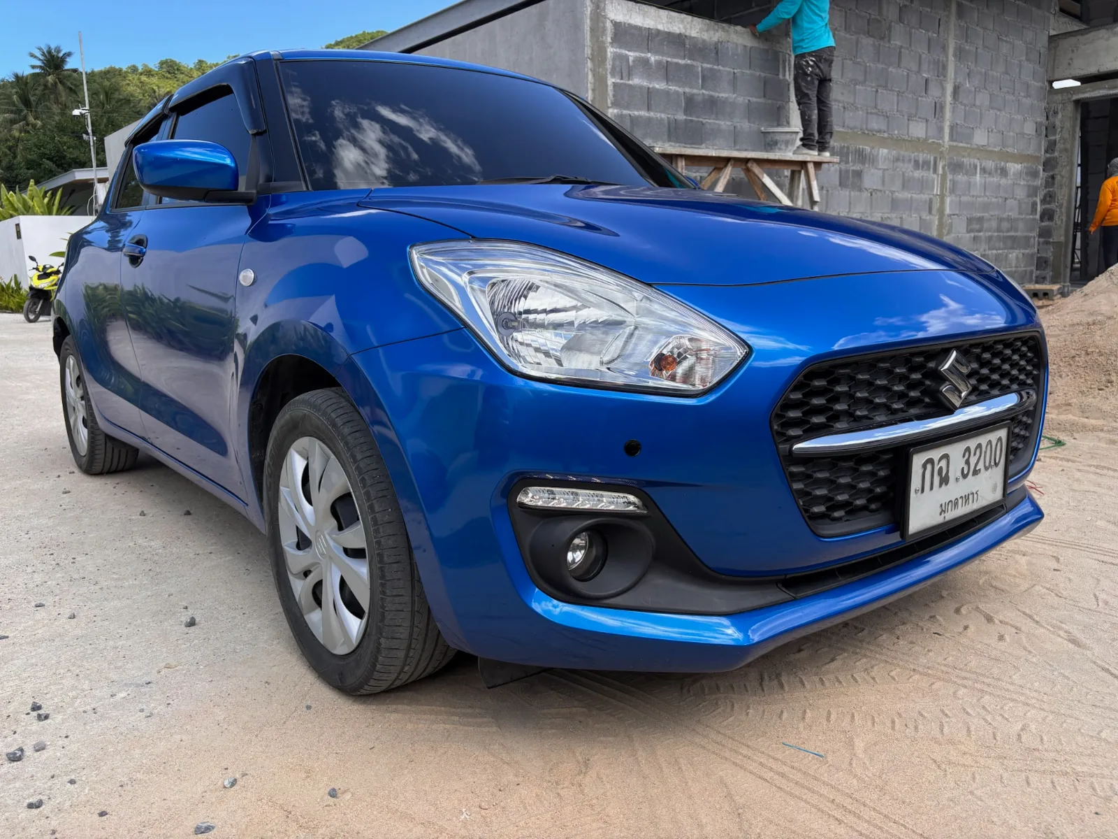 SUZUKI Swift
