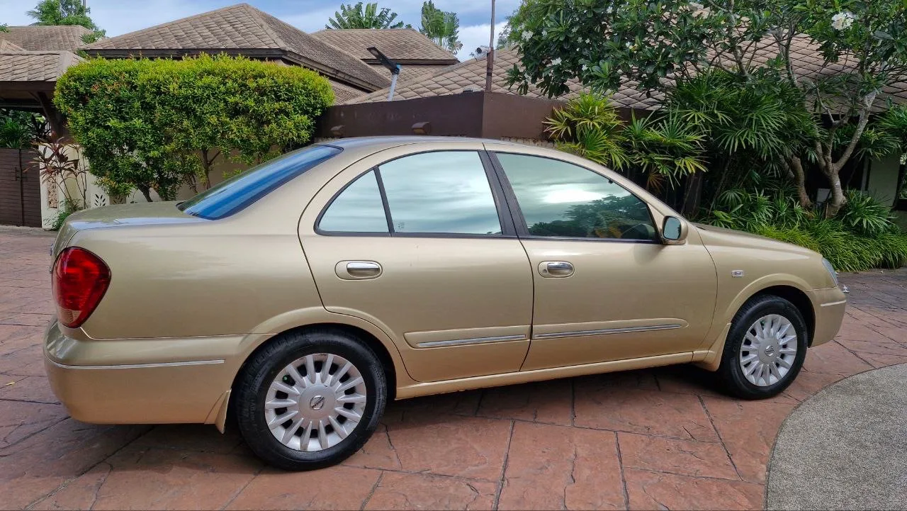 NISSAN Sunny — 2