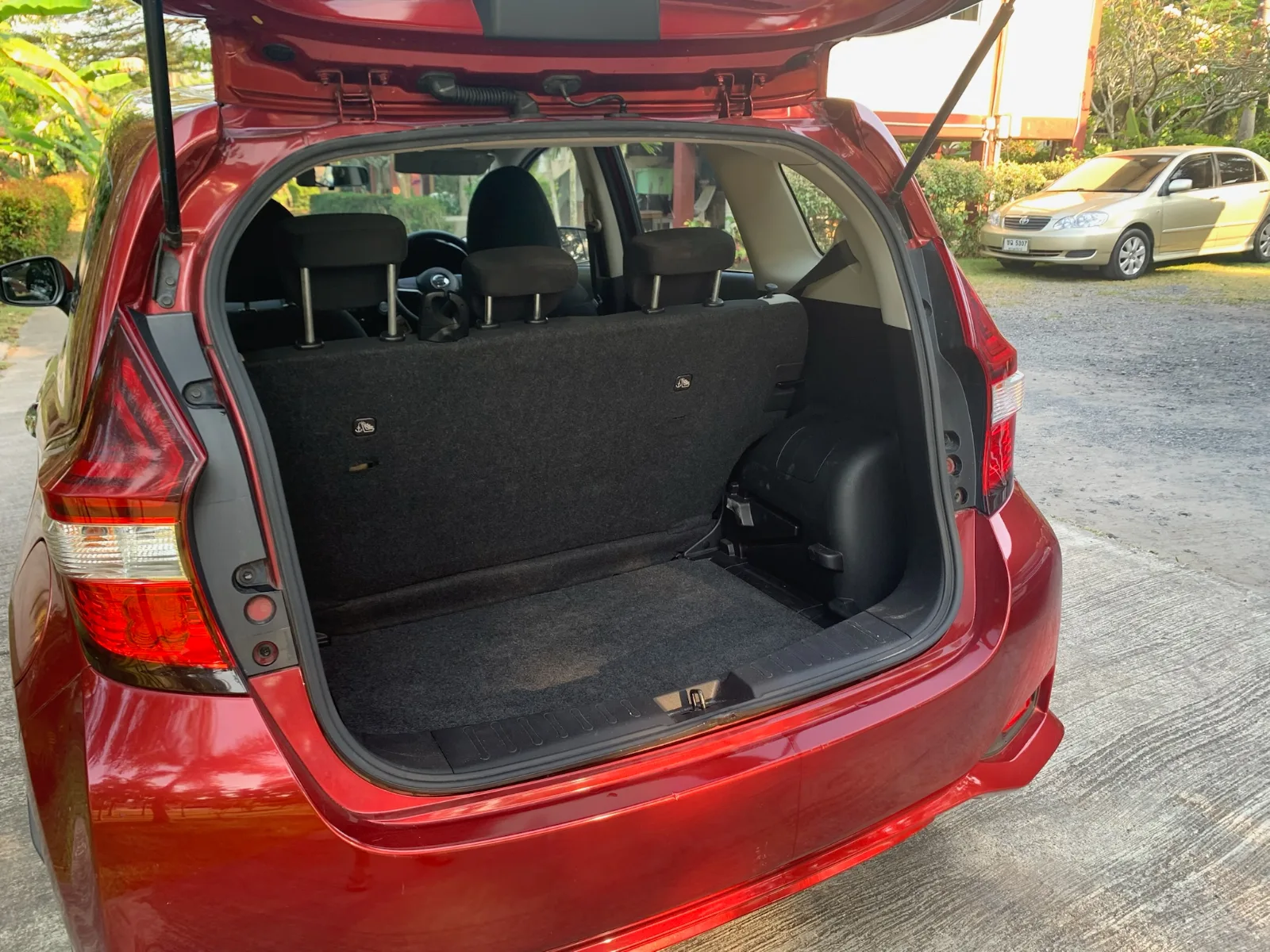 NISSAN Note — 6