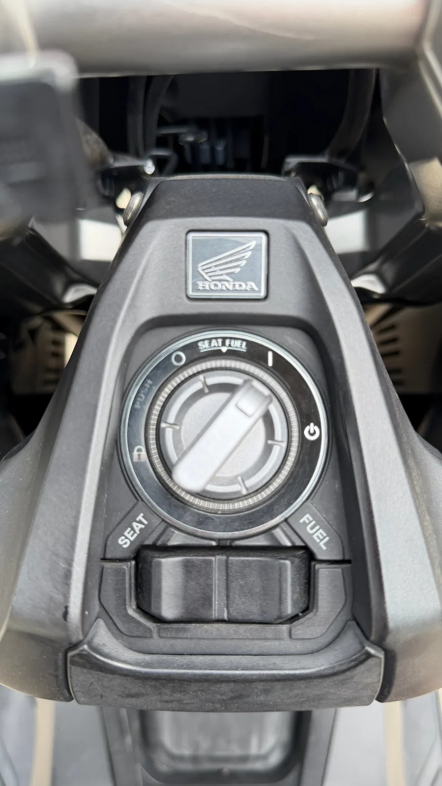 HONDA ADV — 6