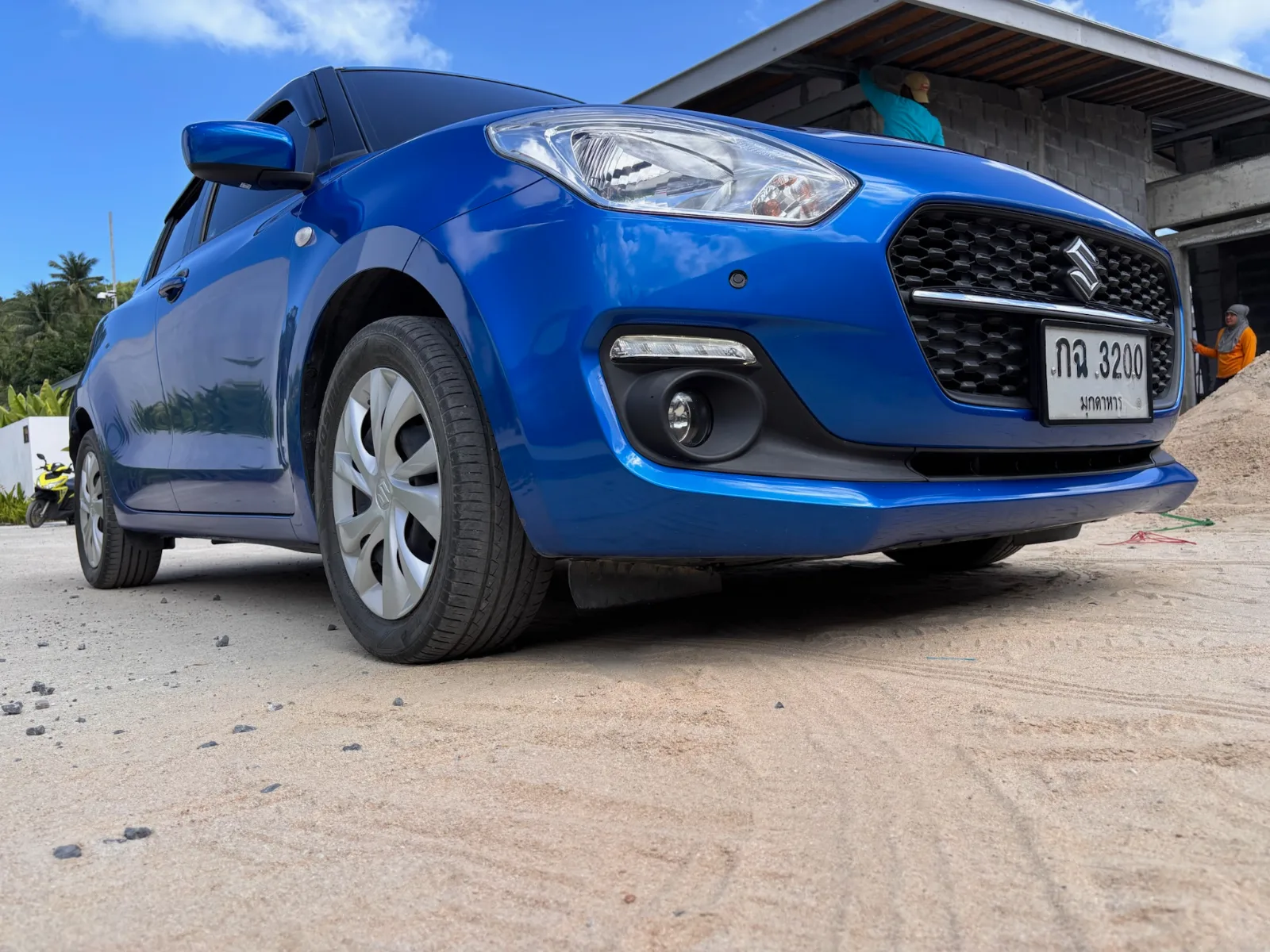SUZUKI Swift — 1